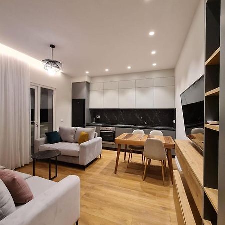 Adore - Modern Apartment تيرانا المظهر الخارجي الصورة