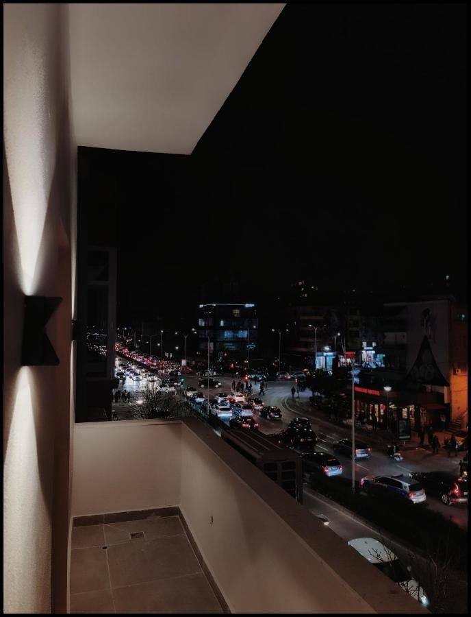 Adore - Modern Apartment تيرانا المظهر الخارجي الصورة
