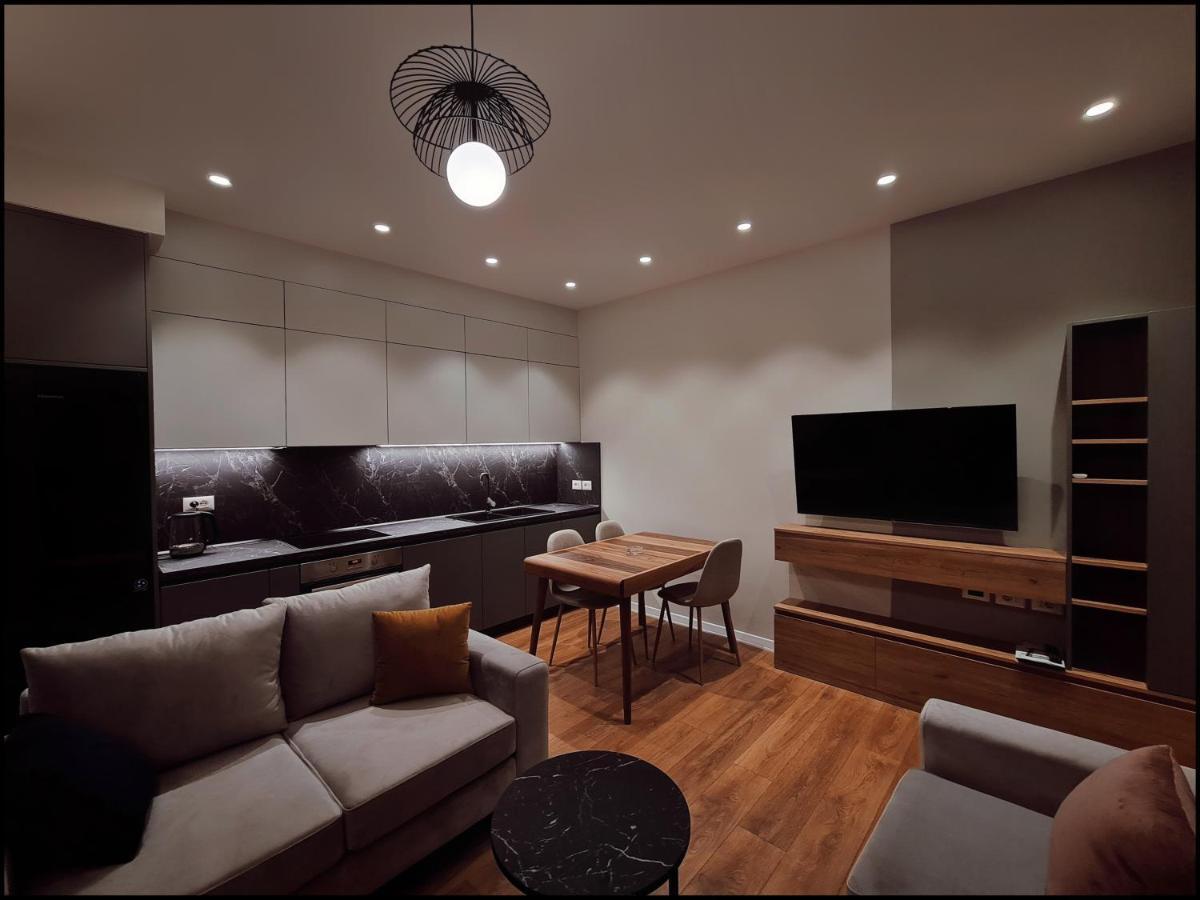 Adore - Modern Apartment تيرانا المظهر الخارجي الصورة
