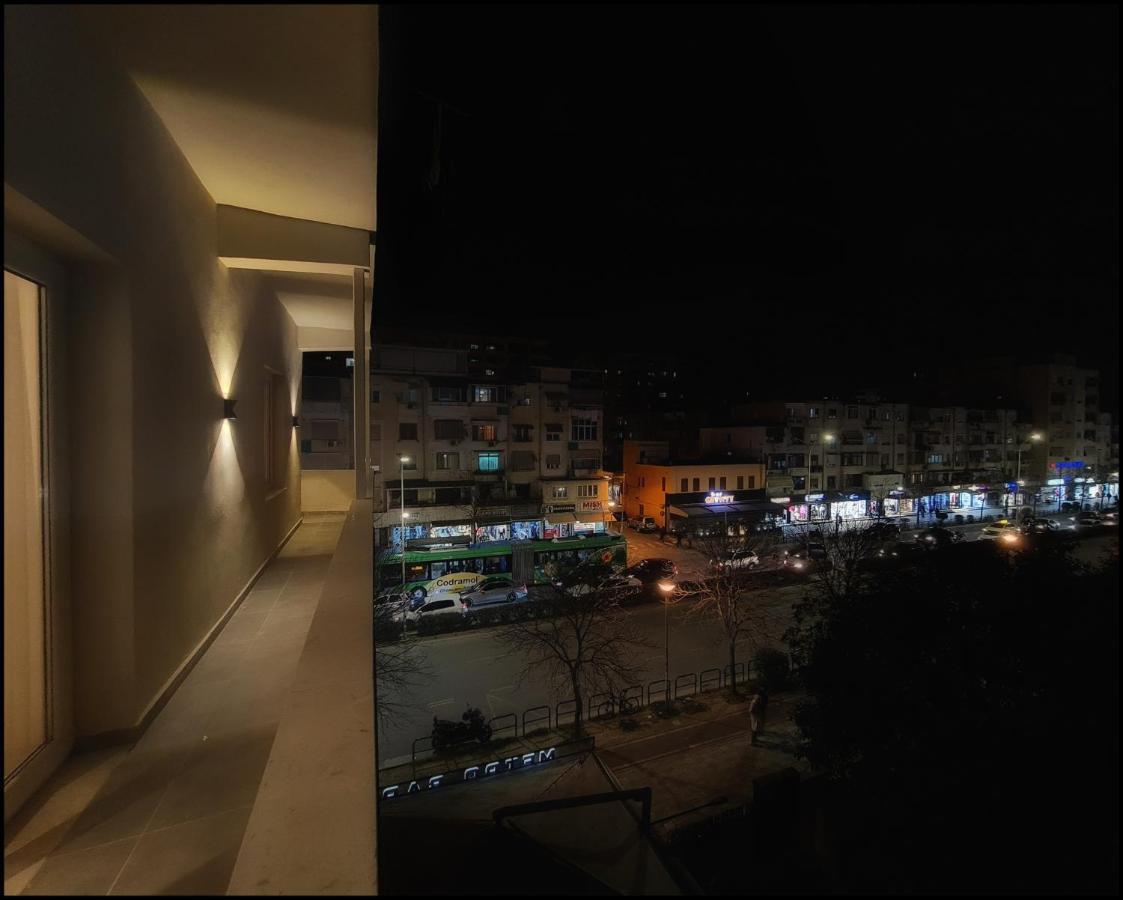 Adore - Modern Apartment تيرانا المظهر الخارجي الصورة