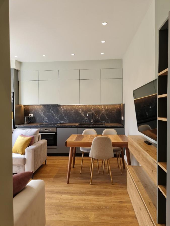 Adore - Modern Apartment تيرانا المظهر الخارجي الصورة
