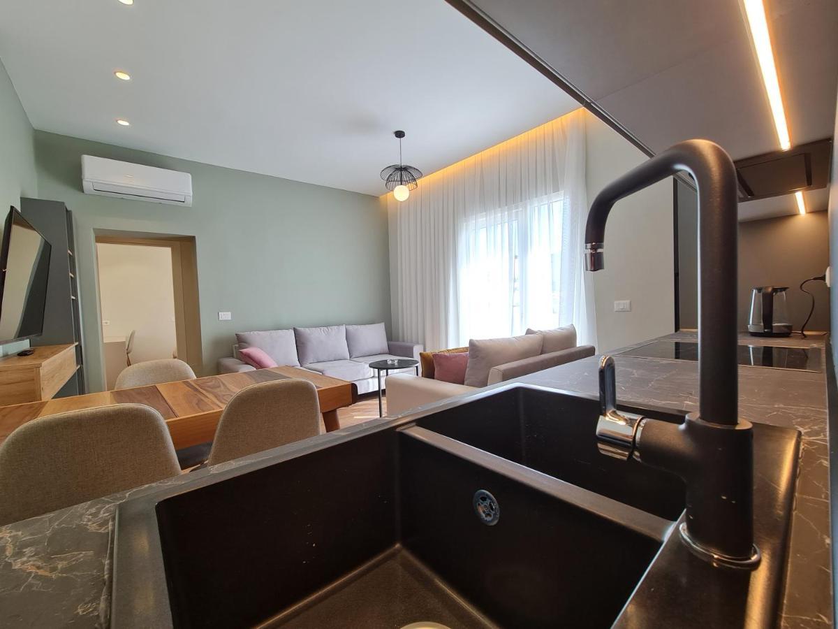 Adore - Modern Apartment تيرانا المظهر الخارجي الصورة