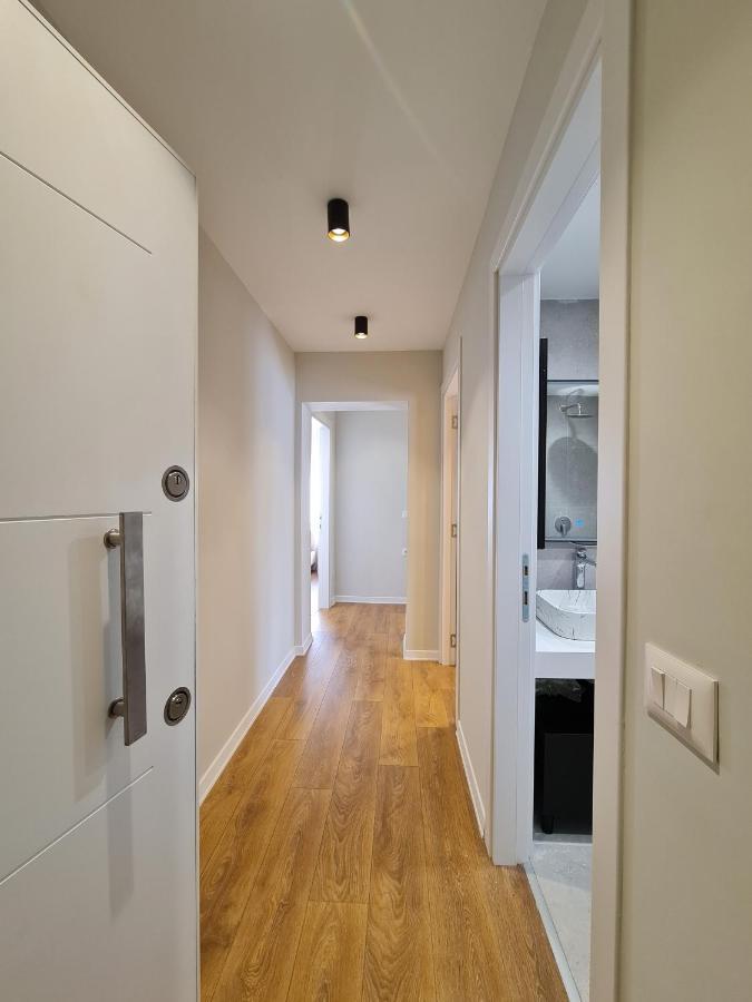 Adore - Modern Apartment تيرانا المظهر الخارجي الصورة