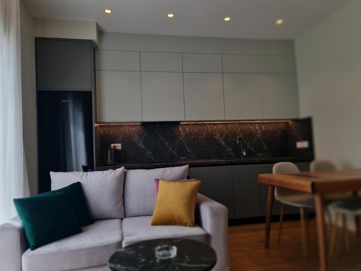 Adore - Modern Apartment تيرانا المظهر الخارجي الصورة