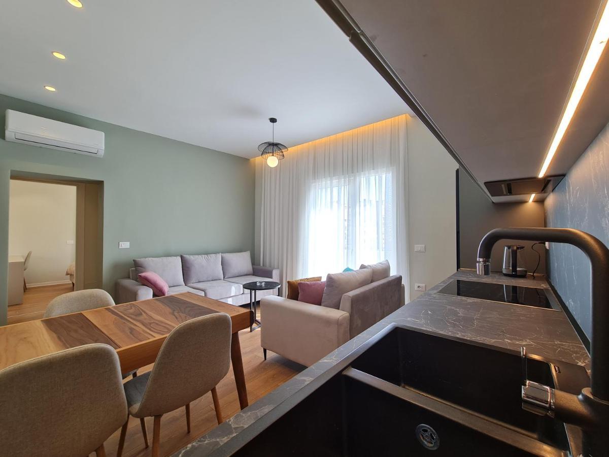 Adore - Modern Apartment تيرانا المظهر الخارجي الصورة